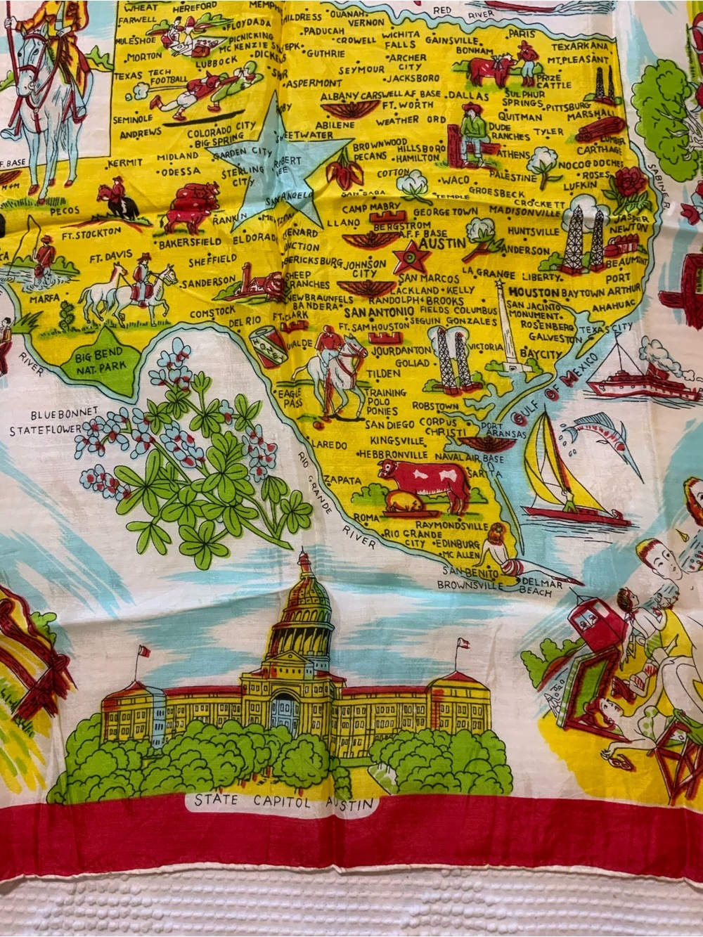 Vintage Texas scarf 1950’s beautiful detail All major tourist sights. - Picture 3 of 15